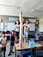 L3 bouwt een toren
